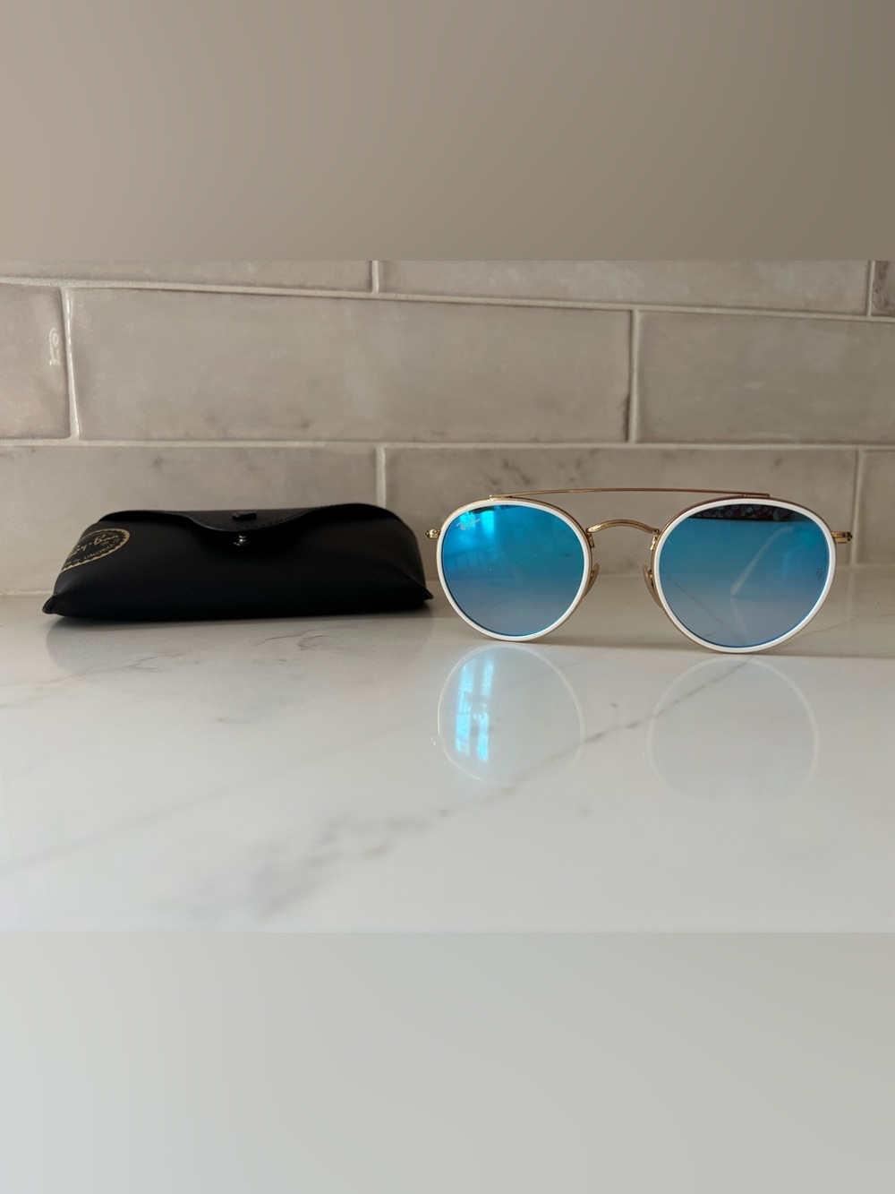Unisex Rayban white framed sunglasses blue mirrored